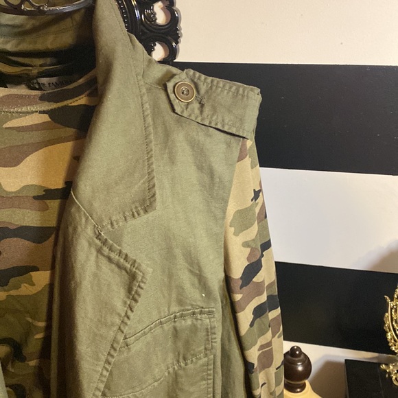 Long over size vest - Picture 5 of 6